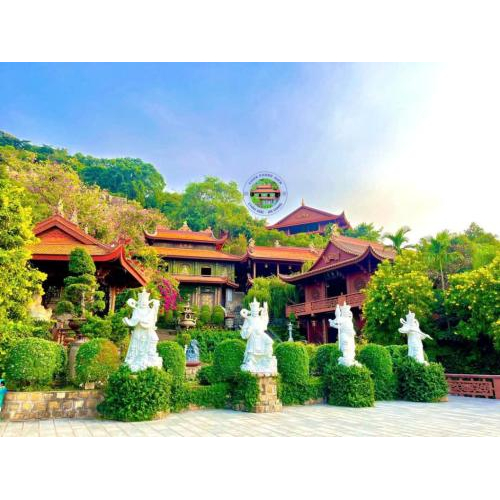 Sắc Xuân Chốn Cửa Thiền