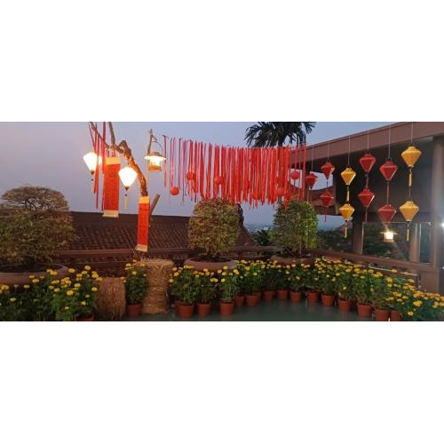 Sắc Xuân Chốn Cửa Thiền