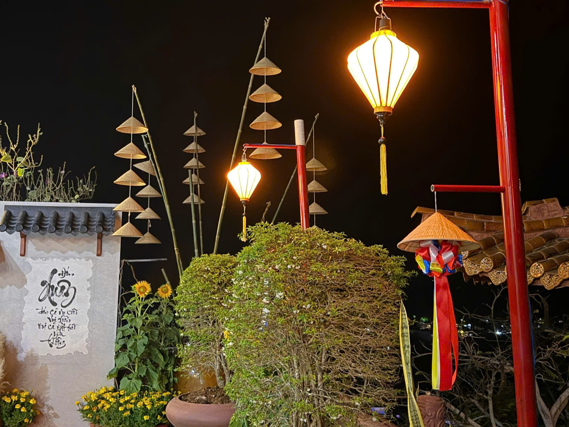 Nét Tết xưa giữa lòng chùa cổ