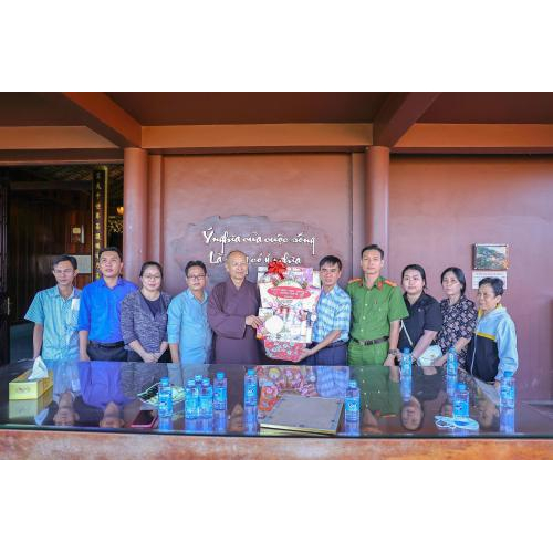 Đoàn Đảng Ủy, HĐND, UBND, Ủy Ban MTTQ Việt Nam Phường Vĩnh Tế Đến Chúc Tết Chùa Phước Điền - Xuân Bính Ngọ 2026