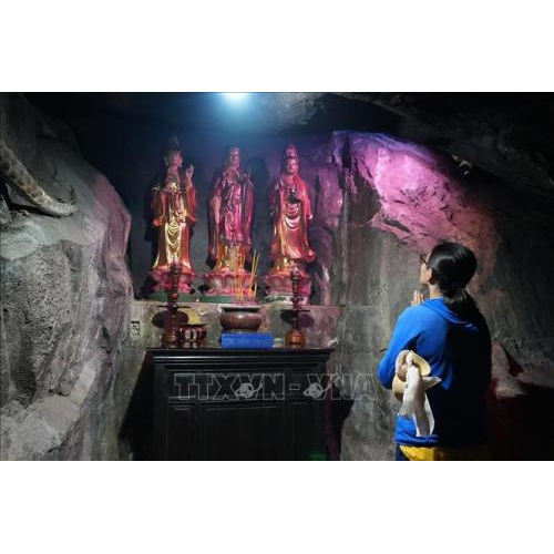 Chùa Hang (Phước Điền Tự) | Công Nghệ Mở Lối Di Sản Tâm Linh